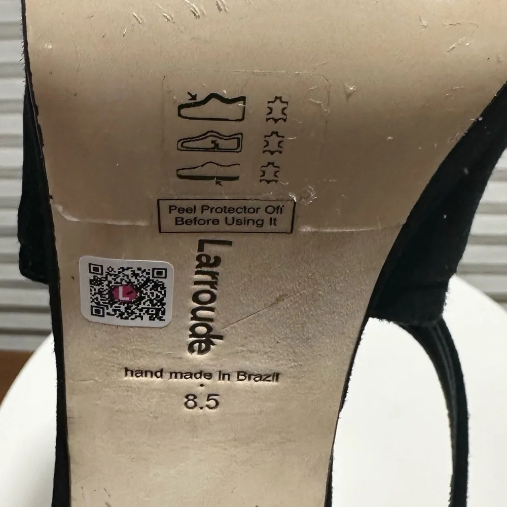 🌹LARROUDE🌹 Bee Platform Sandals Black Size: 8.5